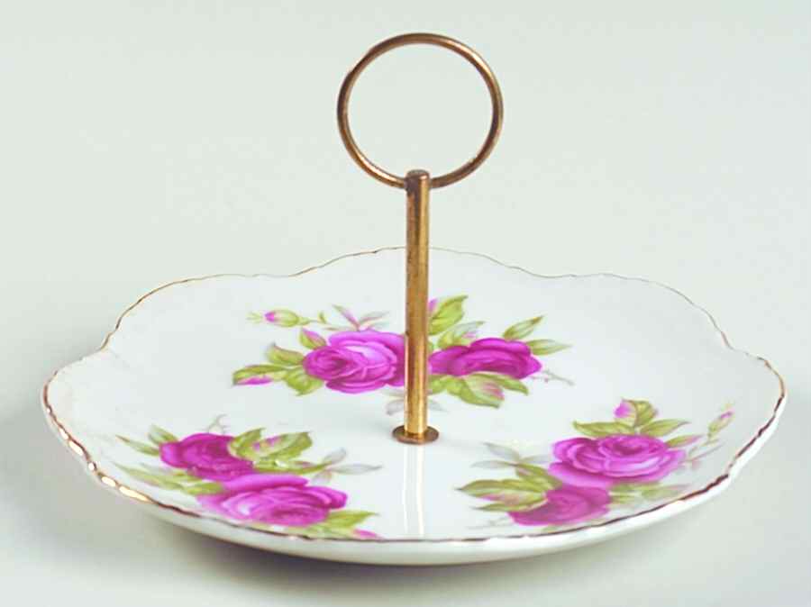 671r Round Serving Plate with Handle (BBr) by Lefton-1