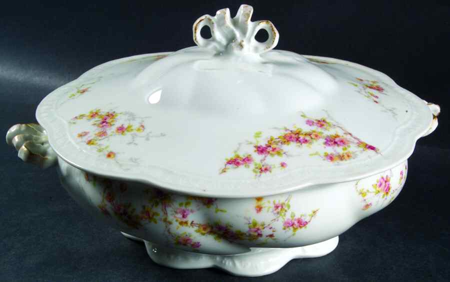 LNT128 Round Covered Vegetable by Lanternier-1