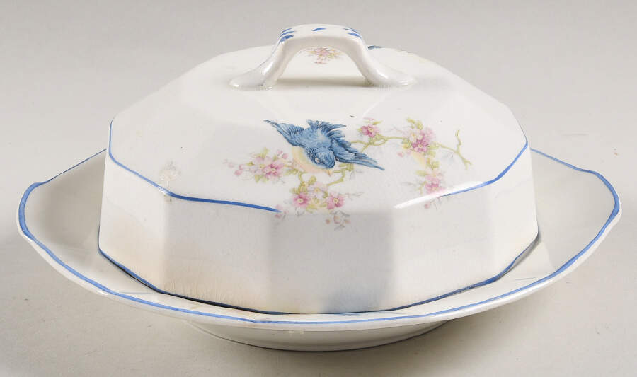 LIA44 Round Covered Butter by Limoges-American-1