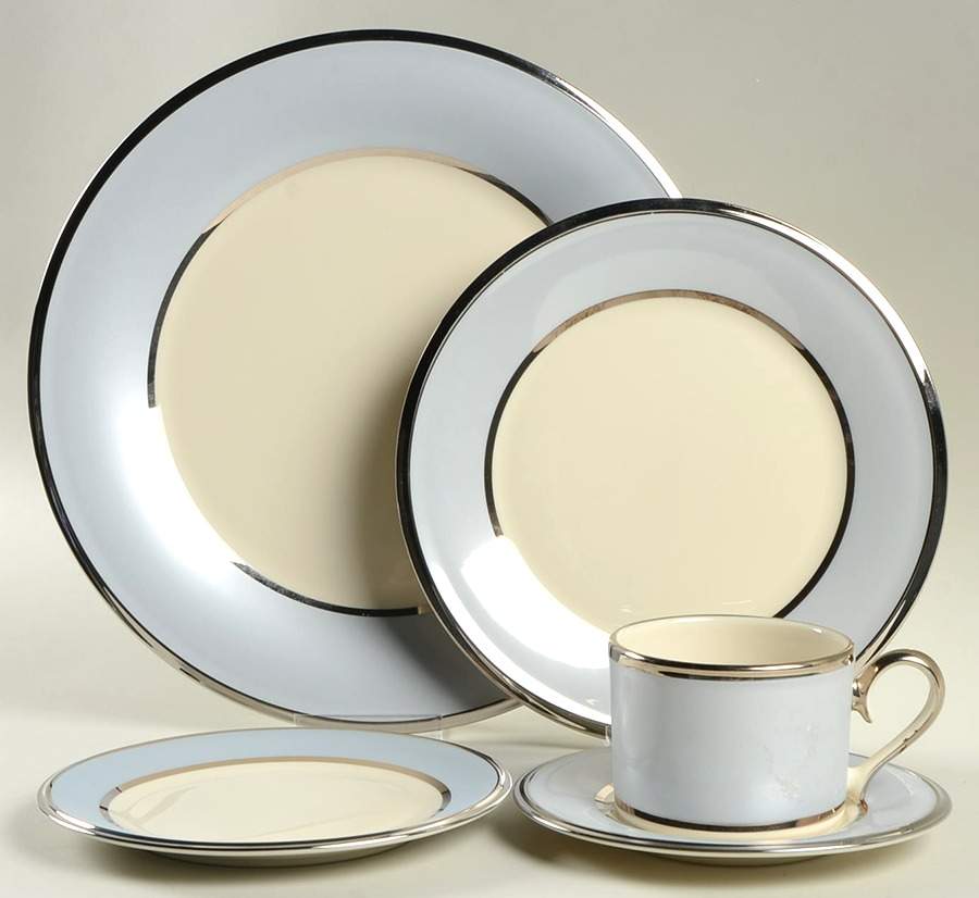 Blue Frost 5 Piece Place Setting by Lenox-1