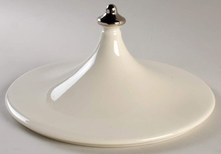 Blue Frost Lid for Round Vegetable by Lenox-1