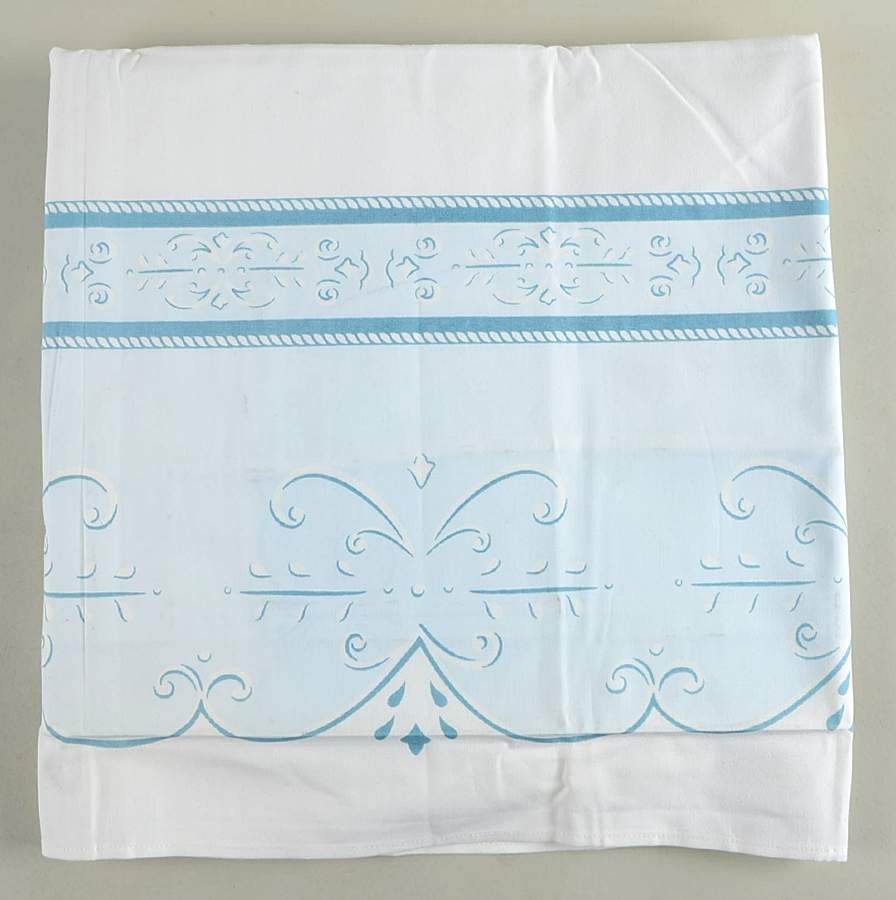 Swedish Lodge 60" X 102" Oblong Tablecloth by Lenox-1