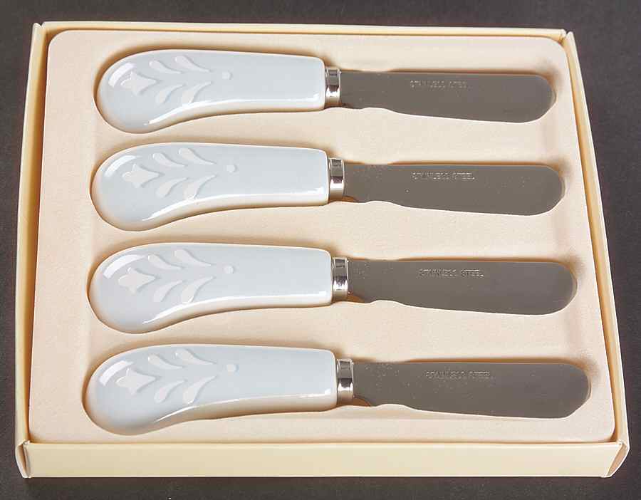 Swedish Lodge Spreader - Set of 4 by Lenox-1
