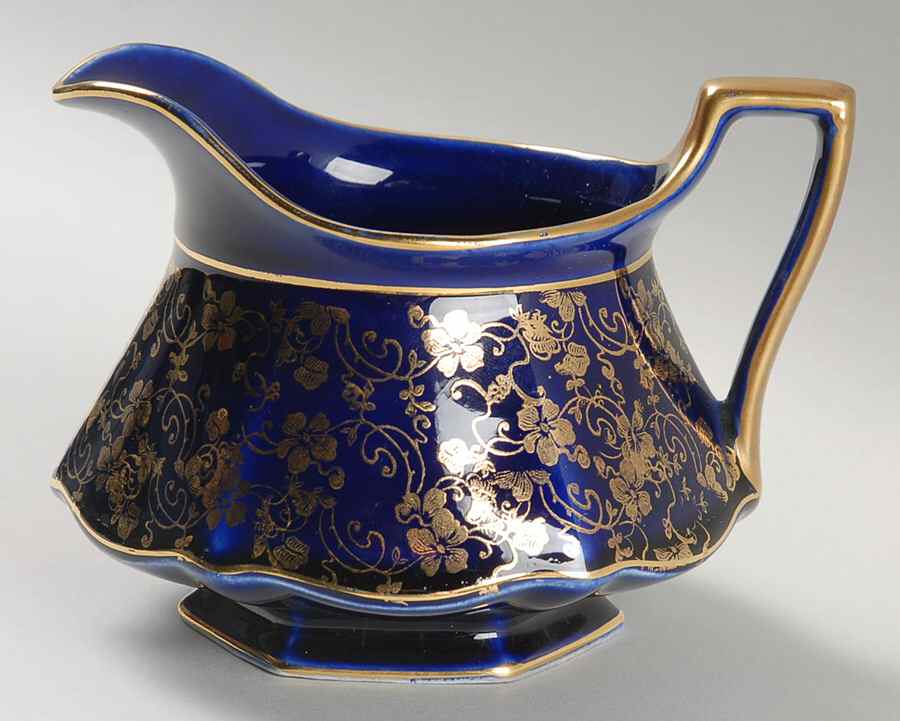 LIA53 Creamer by Limoges-American-1
