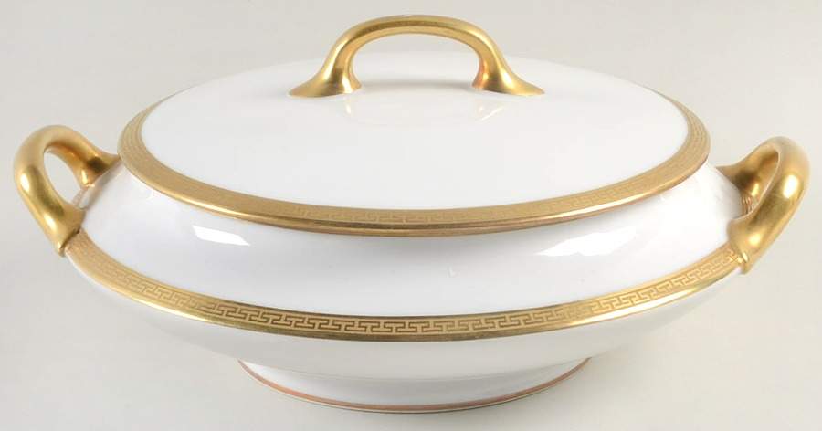 LAT54 Round Covered Vegetable by Latrille-1