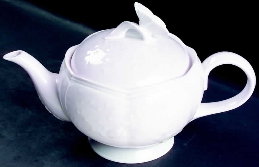 Butterfly Meadow Petal Teapot & Lid by Lenox-1