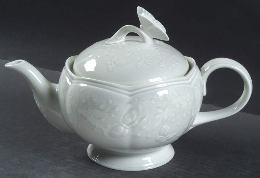 Butterfly Meadow Leaf Teapot & Lid by Lenox-1