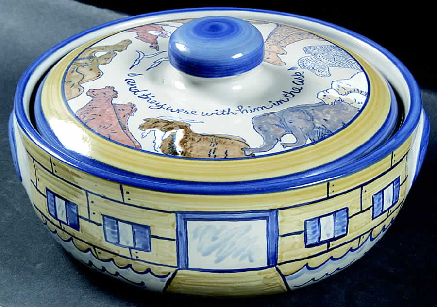 Noah's Ark 2 Qt Round Covered Casserole by Louisville-1