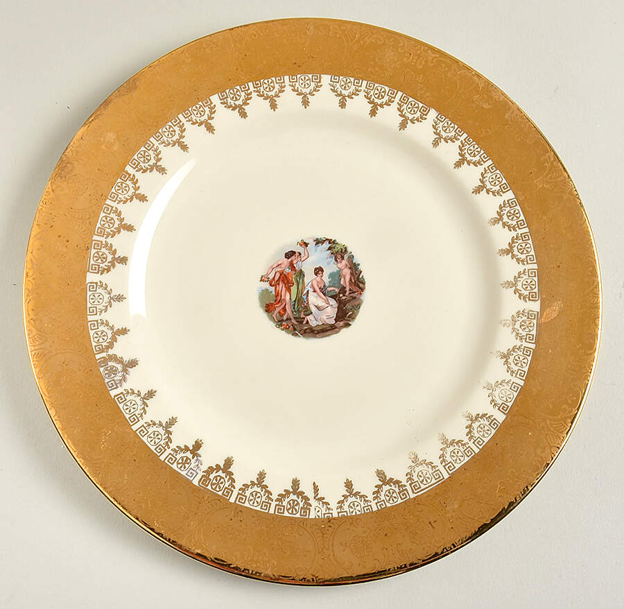 LP15 Dinner Plate by La Petite China-1