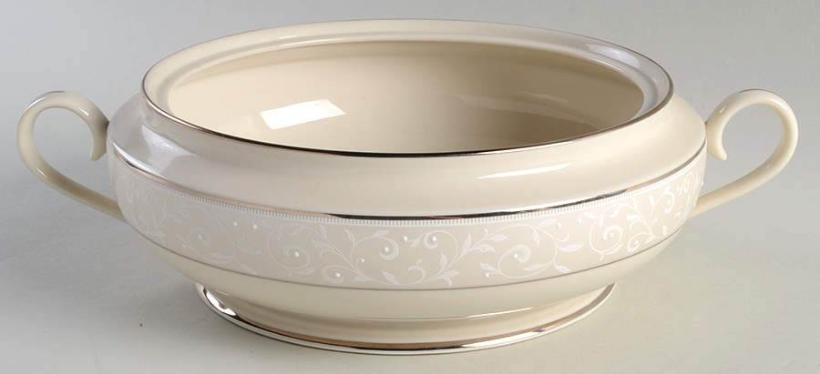 Pearl Innocence 99 Shape Round Vegetable No Lid by Lenox-1