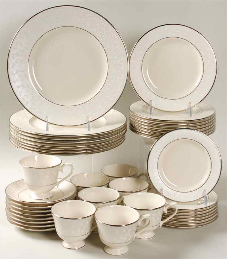 Pearl Innocence 40 Piece Set by Lenox-1