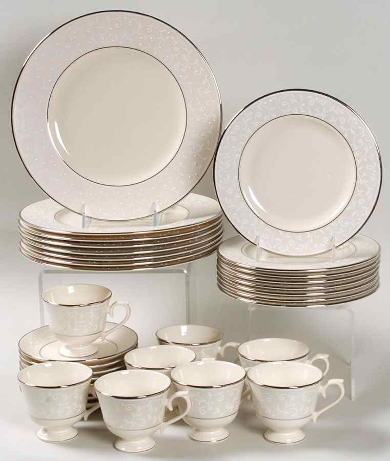 Pearl Innocence 32 Piece Set by Lenox-1