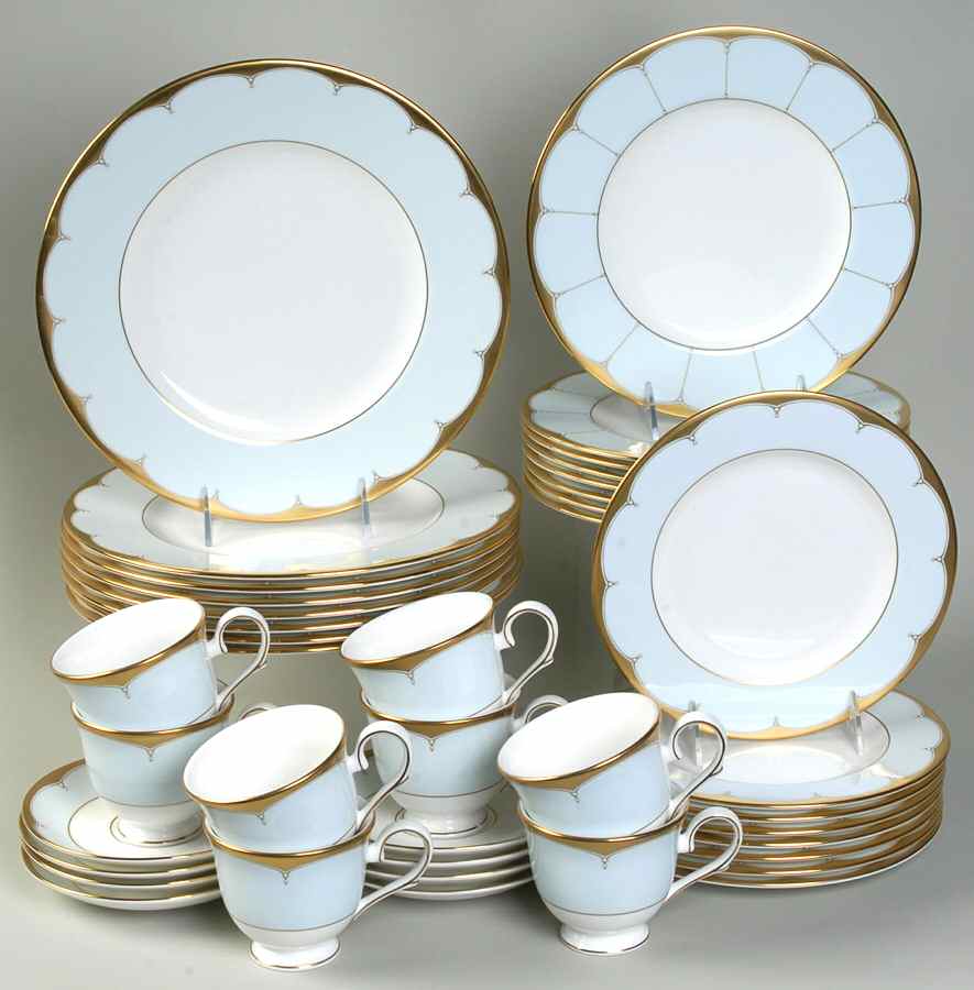 Royal Arcade 40 Piece Estate Set by Lenox-1