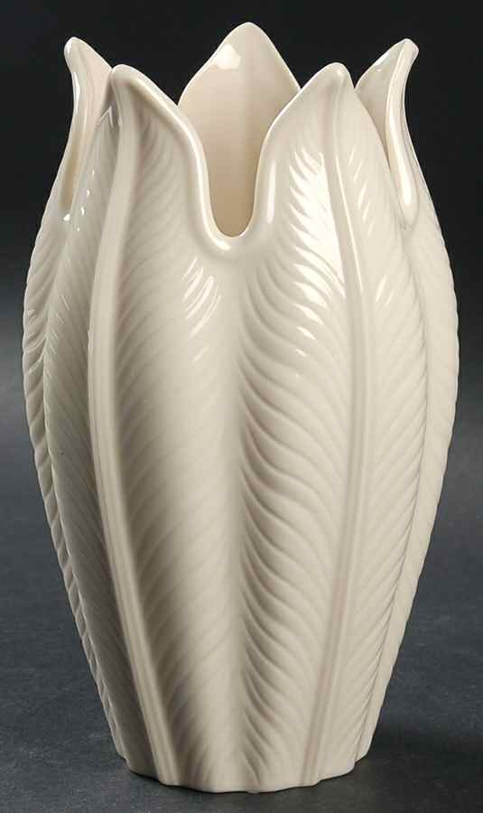 Palmetto Collection 7" Vase by Lenox-1