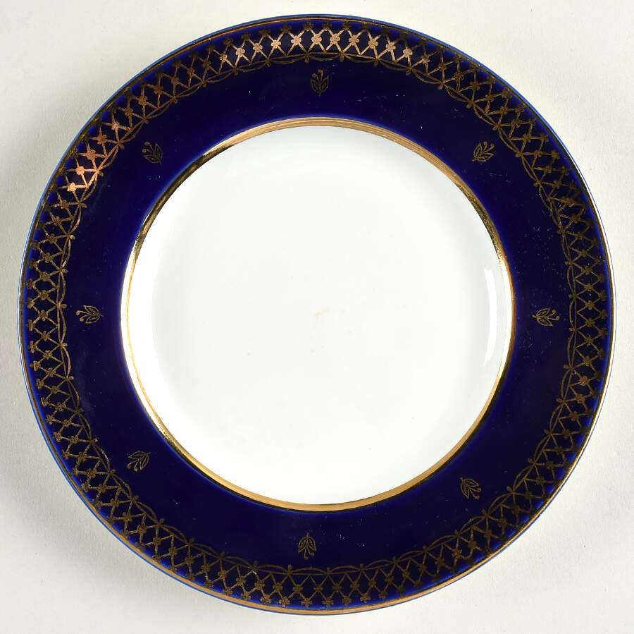 Lotus Dessert/Pie Plate by Lomonosov-1