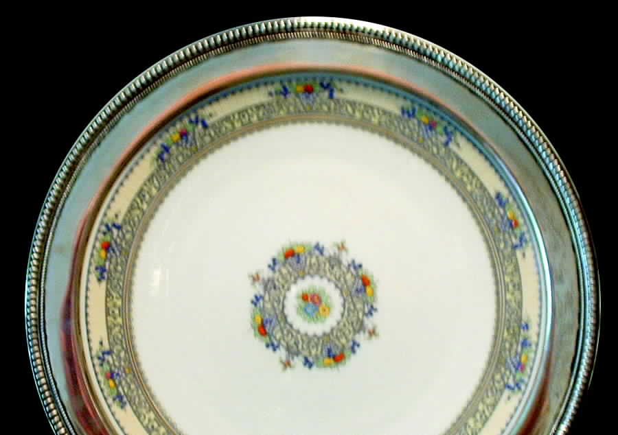 O355 12" Chop Plate (Round Platter) by Lenox-1