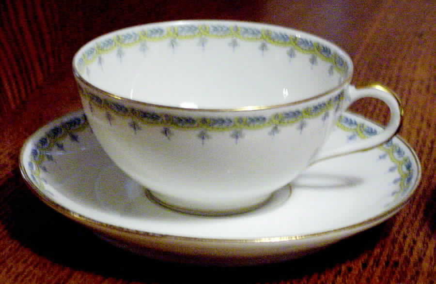 LAT60 Flat Cup & Saucer Set by Latrille-1