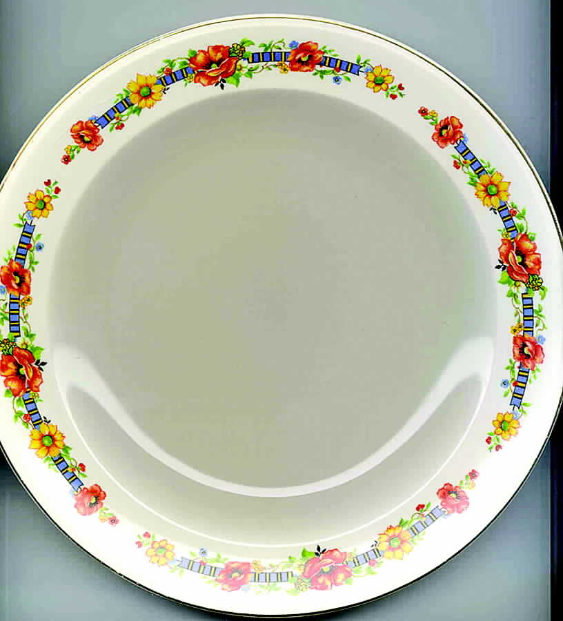 LIA55 Dinner Plate by Limoges-American-1