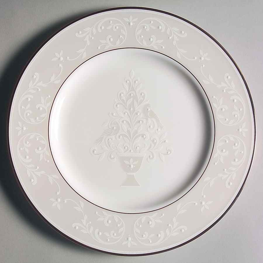 Opal Innocence Holiday Accent Luncheon Plate by Lenox-1