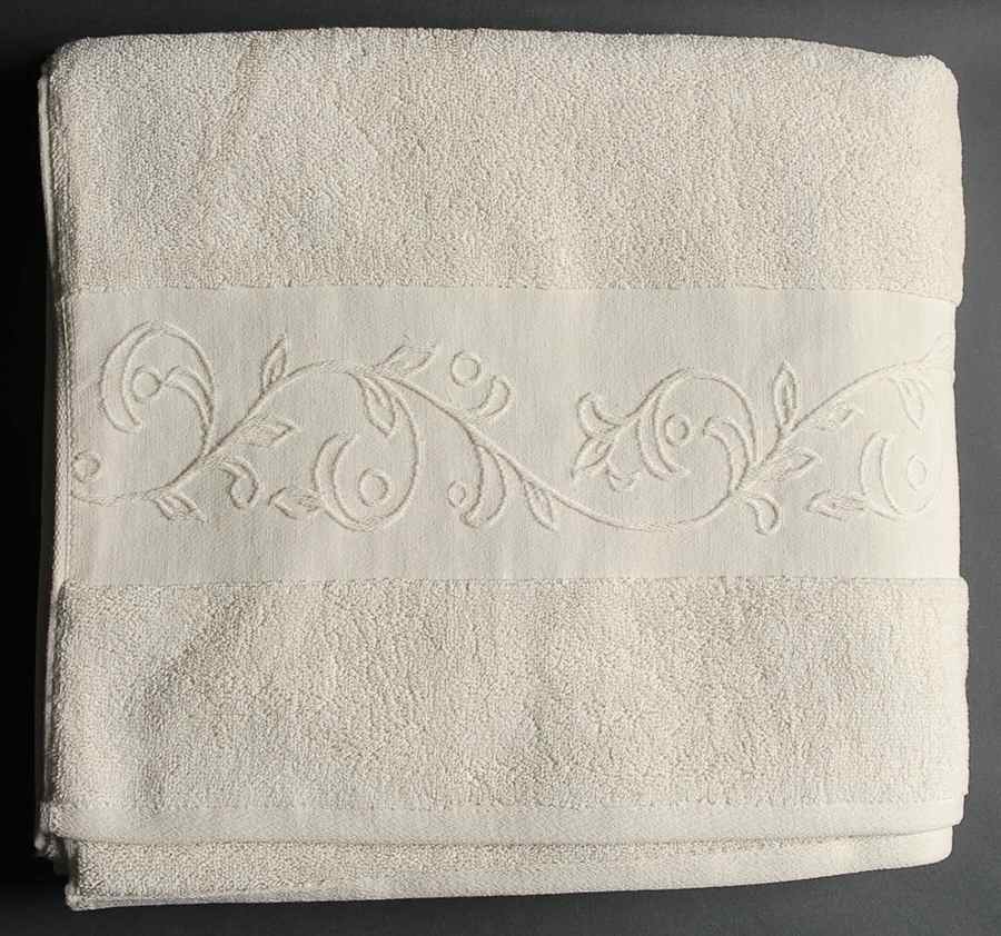 Opal Innocence Bath Towel by Lenox-1