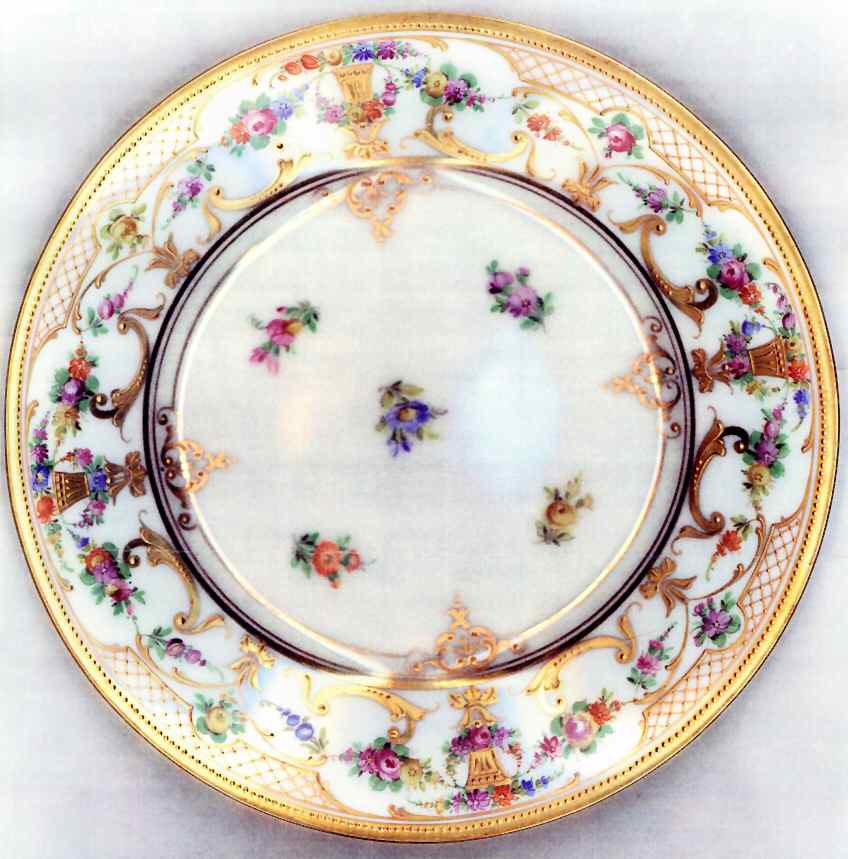 LMQ4 Dinner Plate by A Lamm China-1