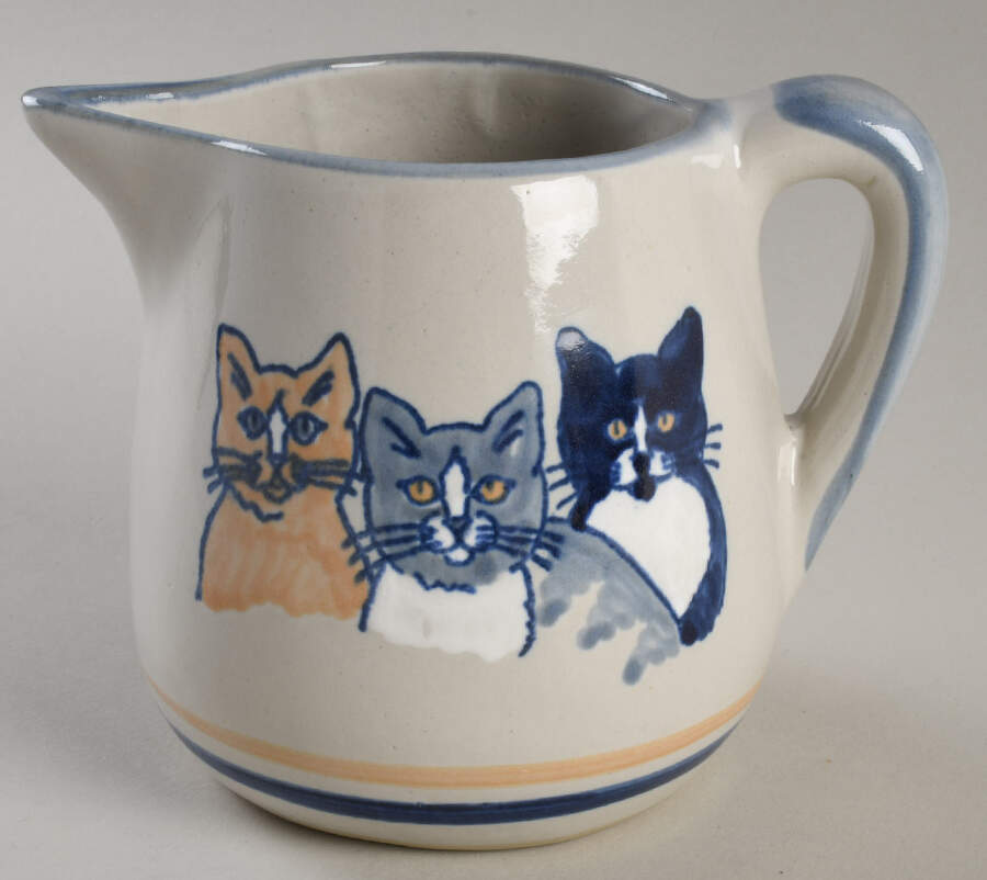 Classy Cats 16 Oz Pitcher by Louisville-1