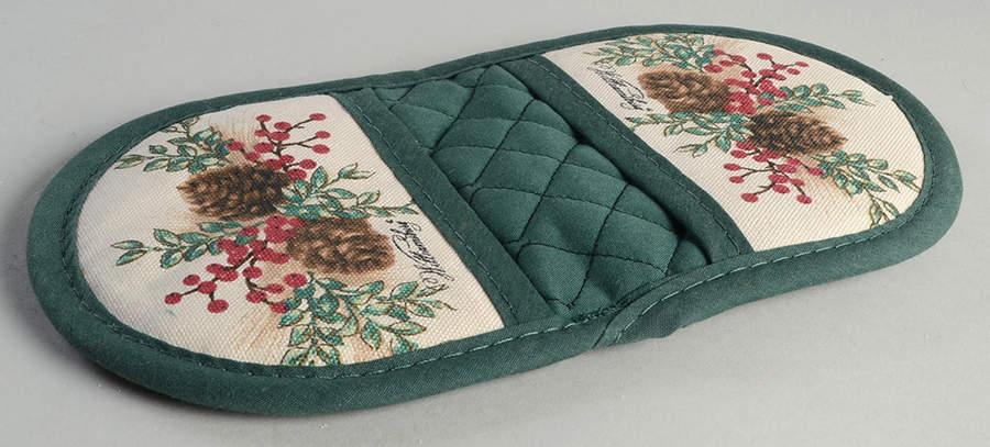 Williamsburg Boxwood & Pine Cloth Grabbitz by Lenox-1