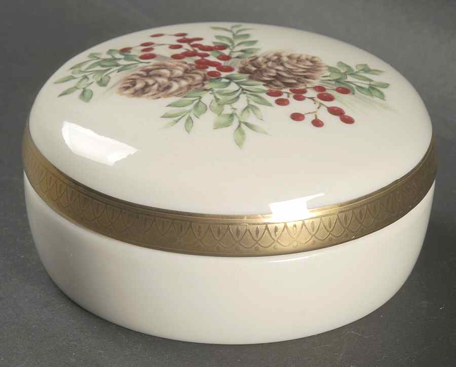 Williamsburg Boxwood & Pine Round Box & Lid by Lenox-1