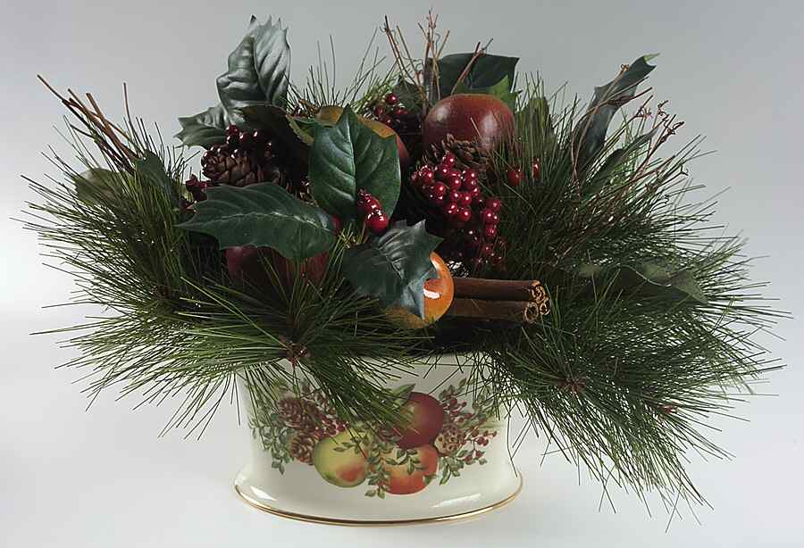 Williamsburg Boxwood & Pine Centerpiece/Cachepot Oval W/Floral /Insert by Lenox-1