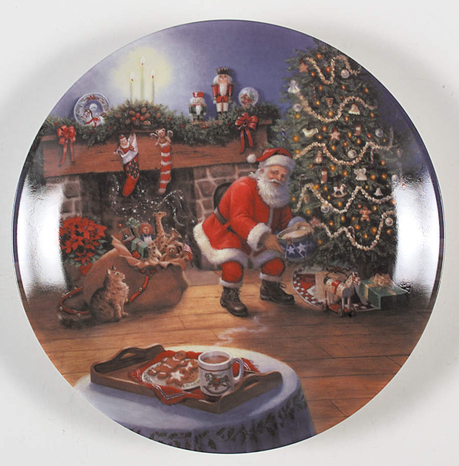 Santa's Journey Salad/Dessert Plate by Lenox-1