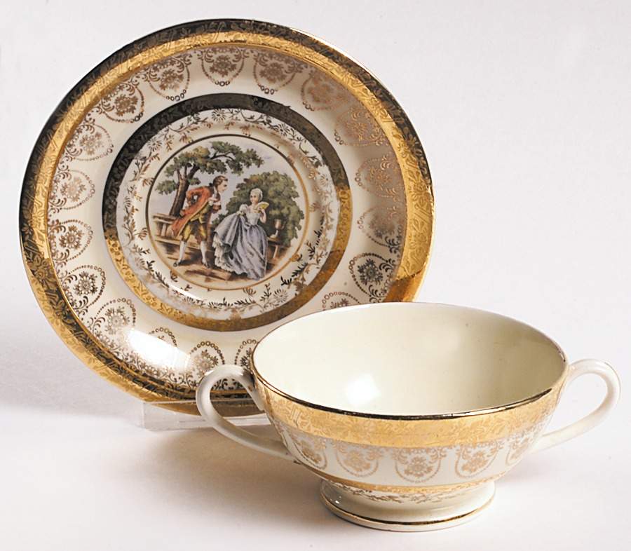 LP17 Footed Cream Soup Bowl & Saucer Set by La Petite China-1
