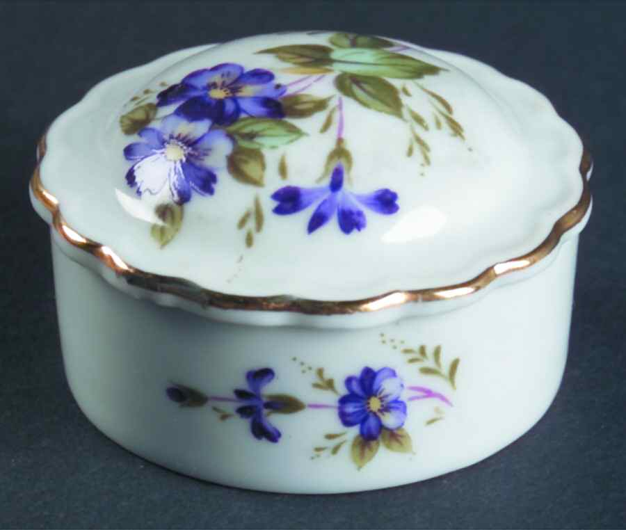 Violette Trinket Box & Lid by Lefton-1