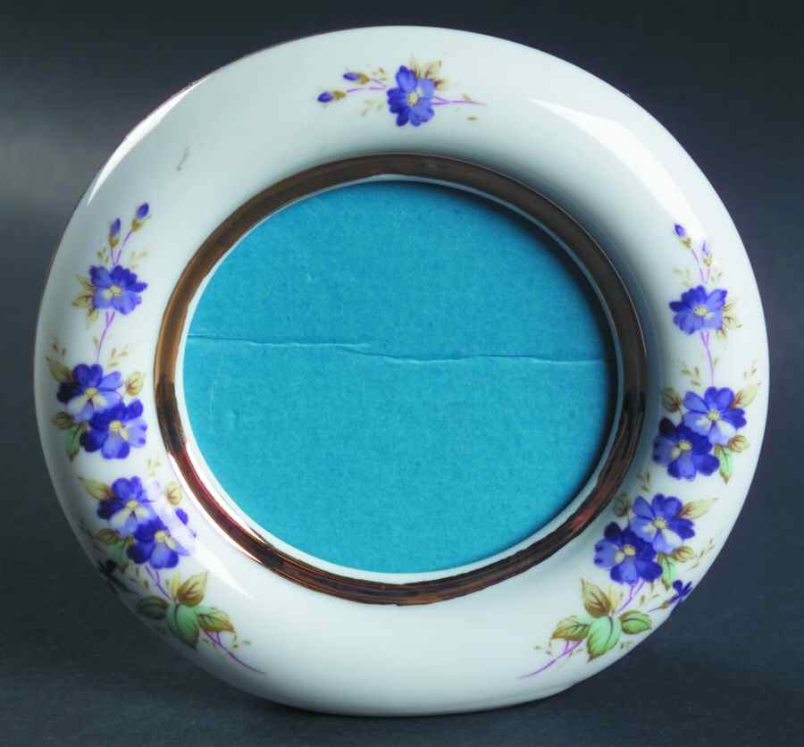 Violette Round Frame-Holds 3" X 3" by Lefton-1