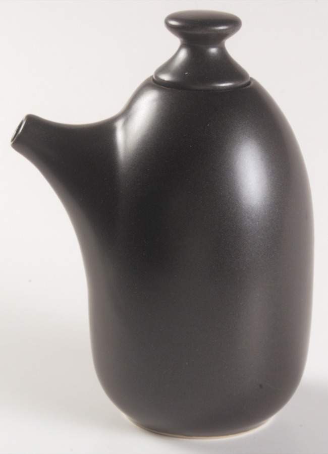 Ebony (Round, No Texture) Creamer & Lid by Lindt-Stymeist-1