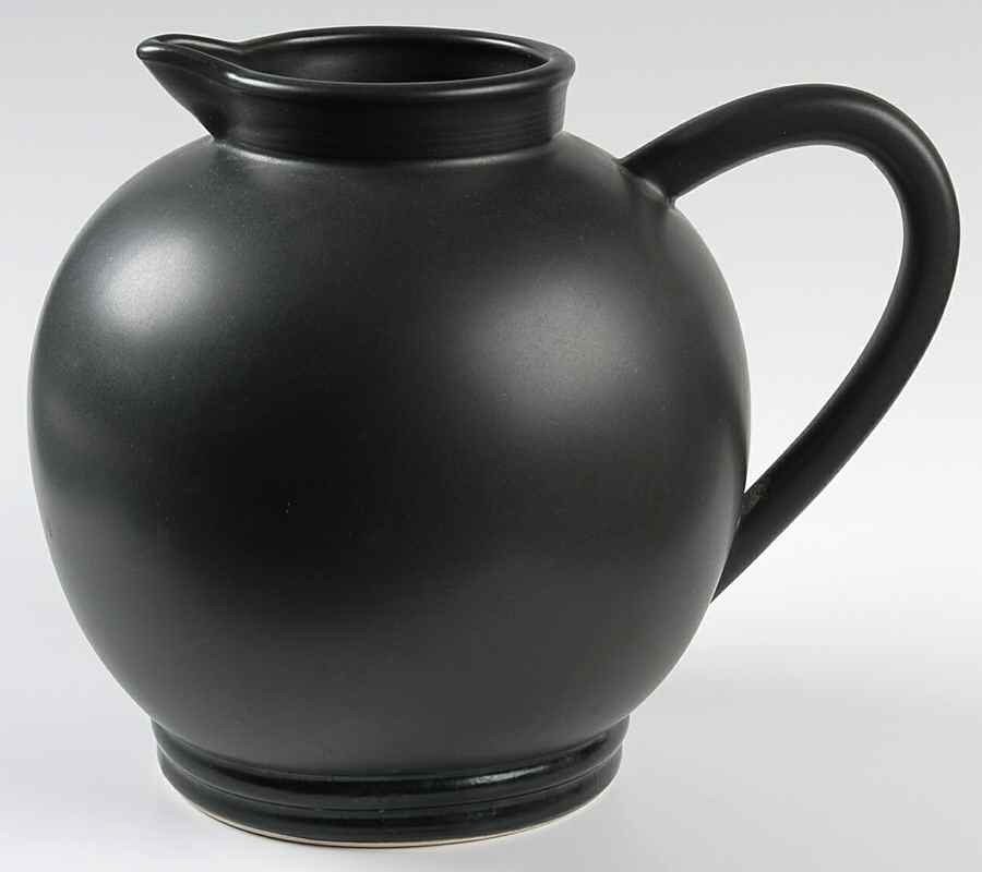 Ebony (Round, No Texture) 88 Oz Pitcher by Lindt-Stymeist-1