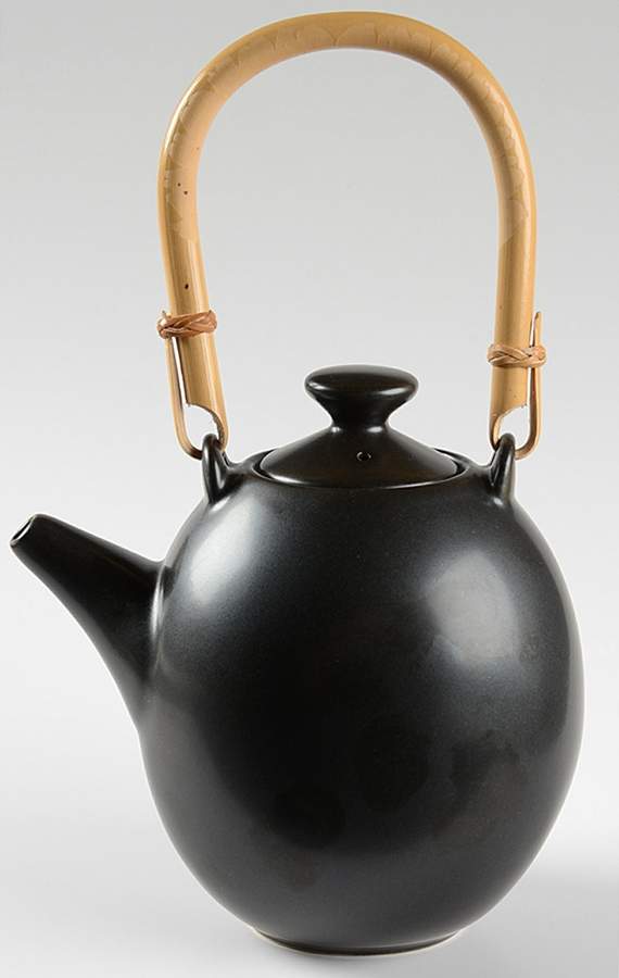 Ebony (Round, No Texture) Teapot & Lid by Lindt-Stymeist-1