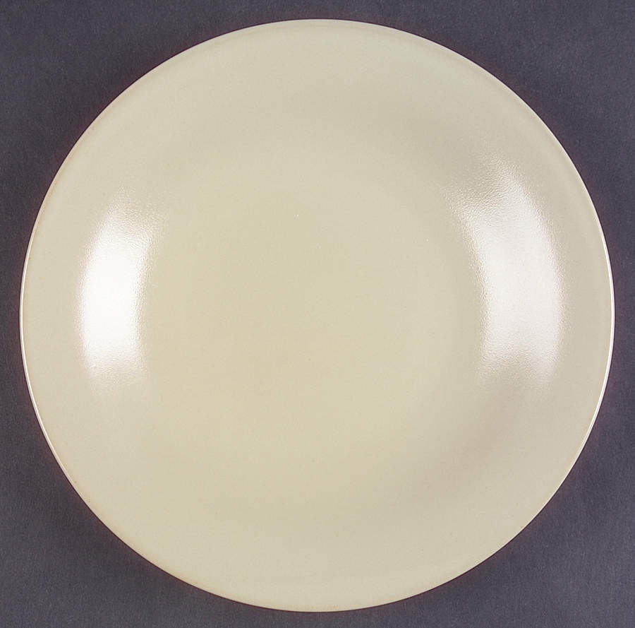 Stone (Round) Salad Plate by Lindt-Stymeist-1