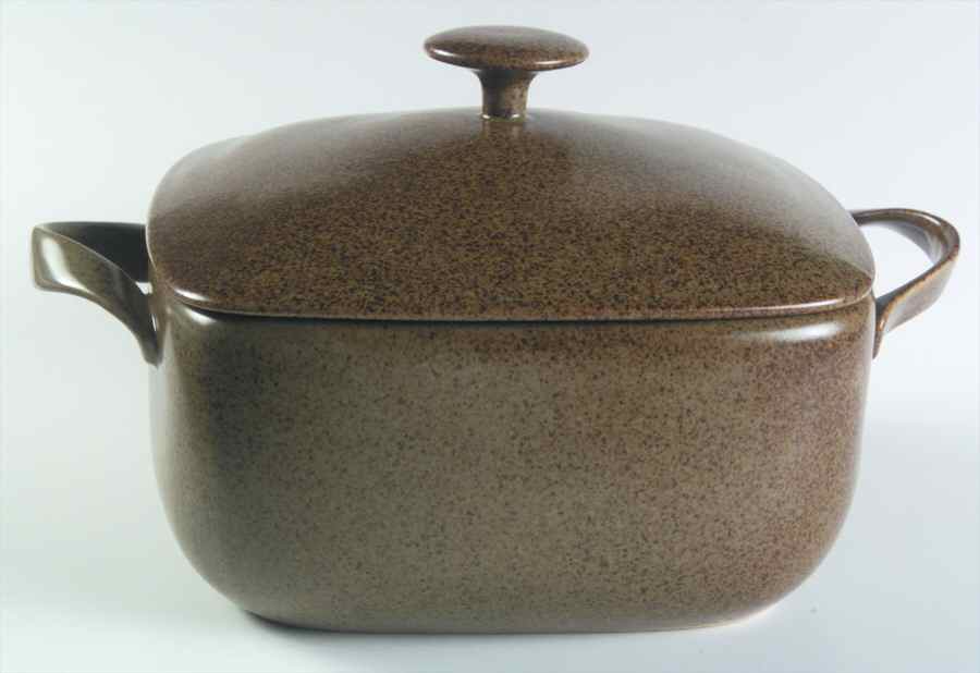 Acorn (Square) 3 Quart Square Casserole with Ceramic Lid by Lindt-Stymeist-1