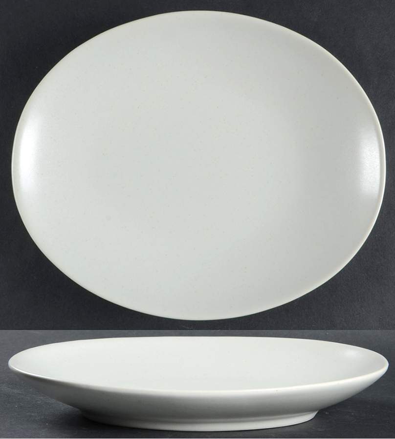 Linen (Oval) Salad Plate by Lindt-Stymeist-1