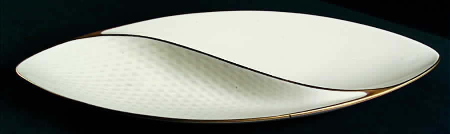 Transition Collection Oval Divided Server by Lenox-1