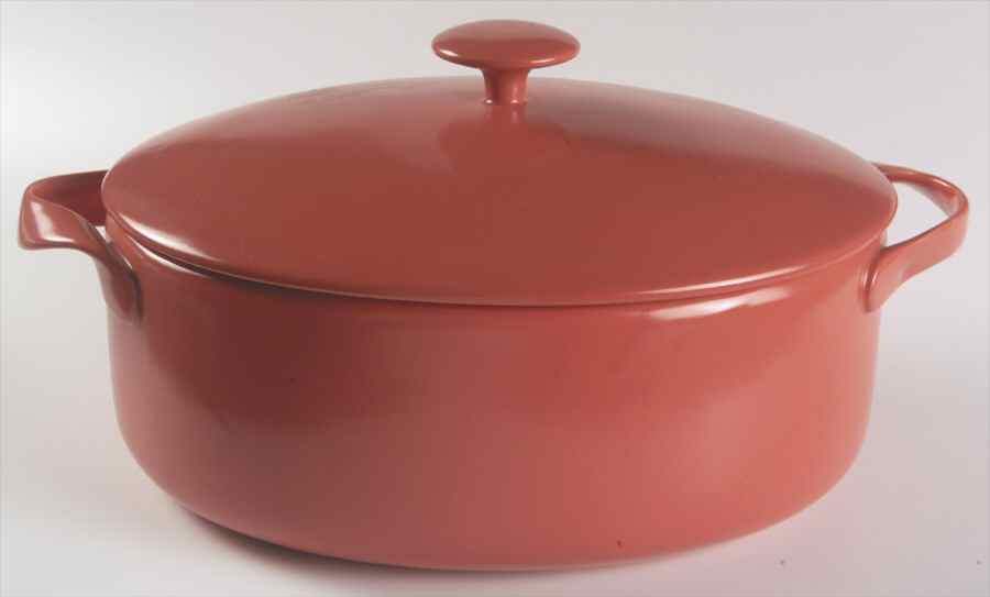 Rso Brights Accessories Red 3 Quart Oval Covered Casserole by Lindt-Stymeist-1