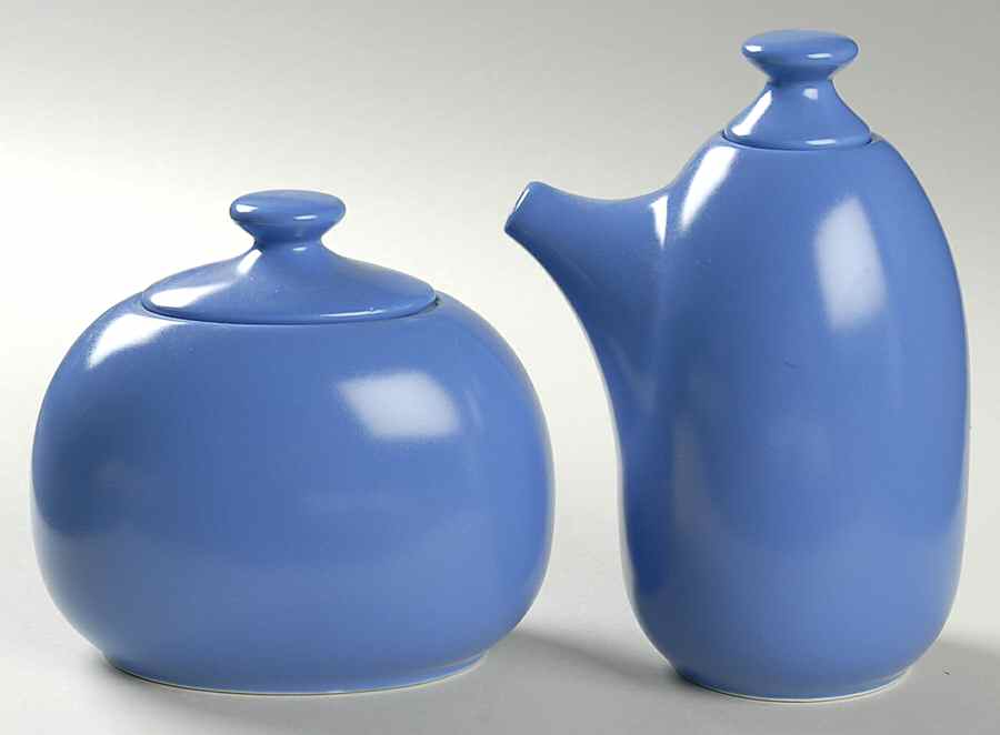 Rso Brights Accessories Blue Creamer & Sugar with Lids Set by Lindt-Stymeist-1
