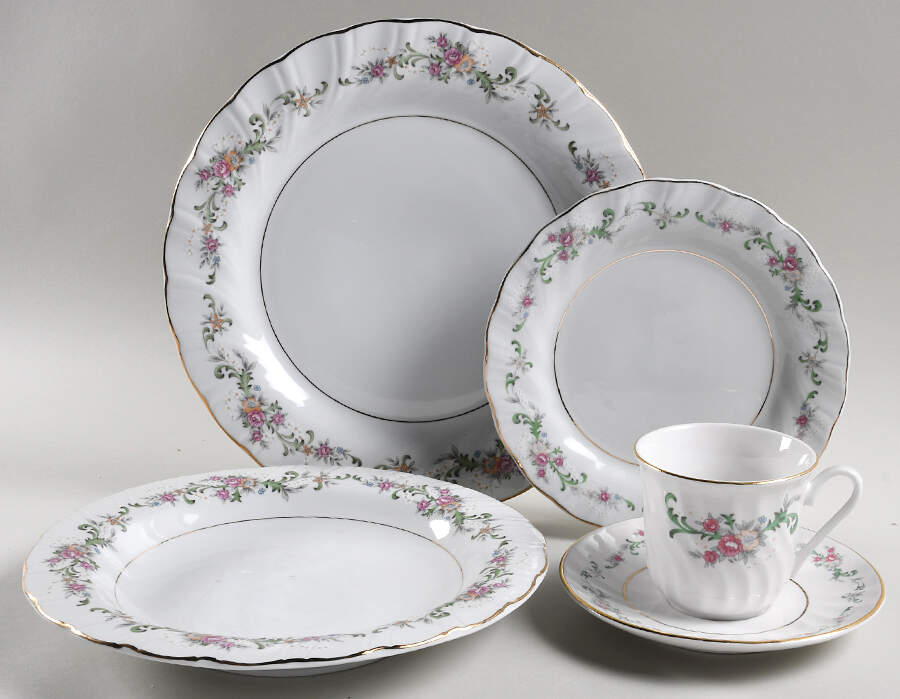 Clarabelle 5 Piece Place Setting by Lynn's China-1