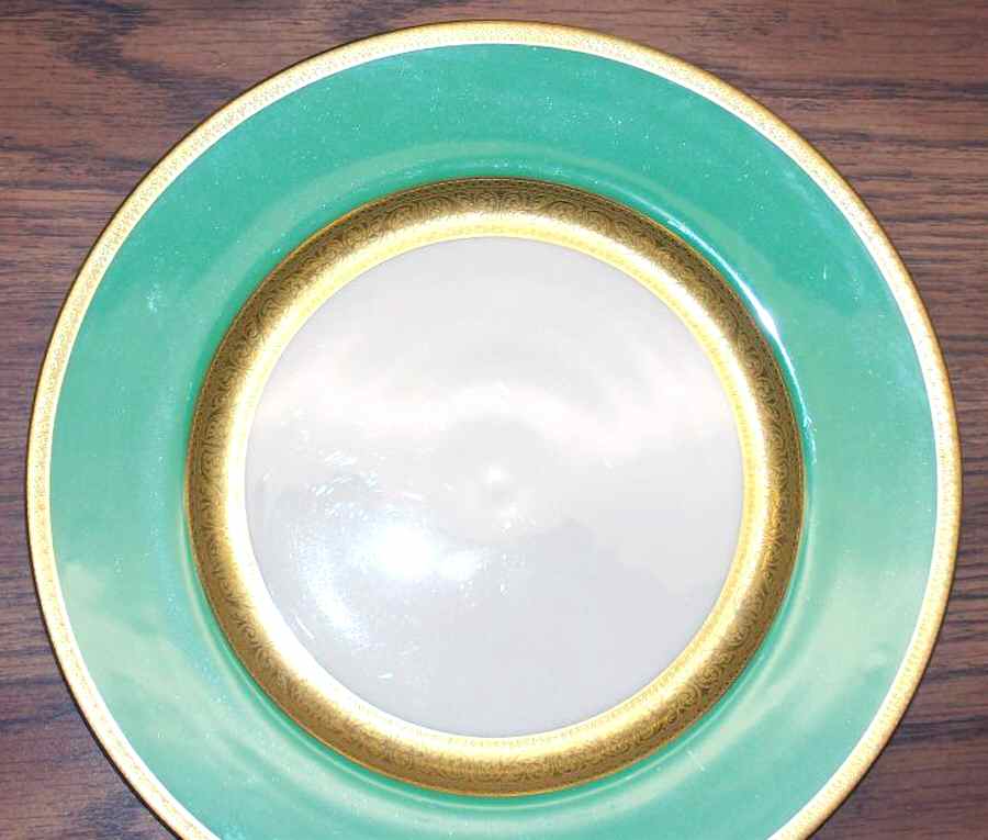 S6g Green (Smooth) Service Plate (Charger) by Lenox-1