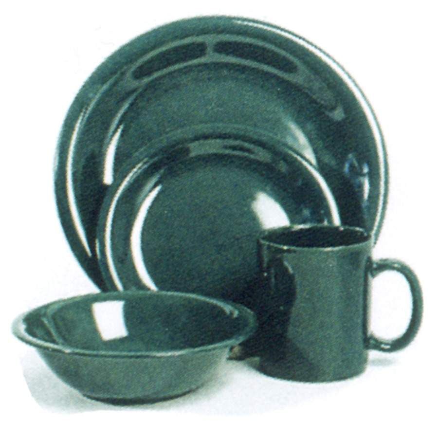 Leisure Green Dinner Plate by Lynn's China-1