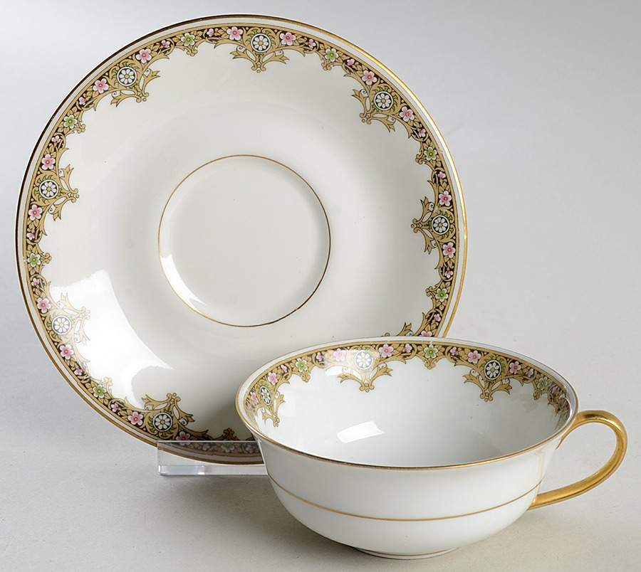 LNT168 Flat Cup & Saucer Set by Lanternier-1