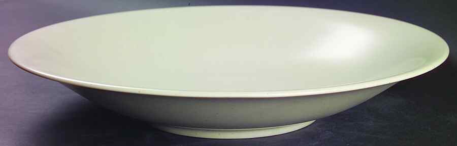 Linen (Round, Satin Smooth) 12" Deep Round Platter by Lindt-Stymeist-1