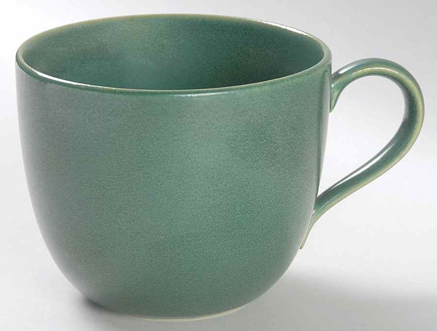 Jade (Round) Flat Cup by Lindt-Stymeist-1