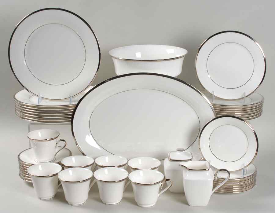Solitaire White 45 Piece Set by Lenox-1