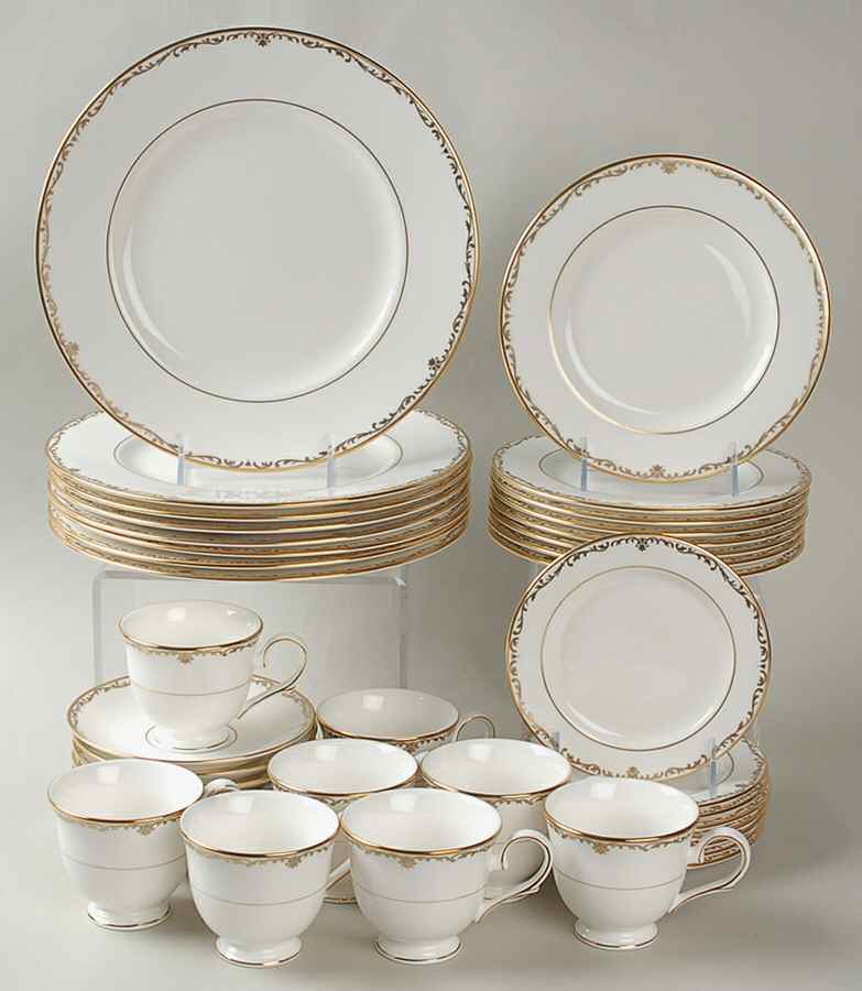Coronet Gold 40-Piece Set by Lenox-1